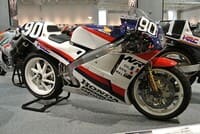 Moto clásica 125 Honda NR750