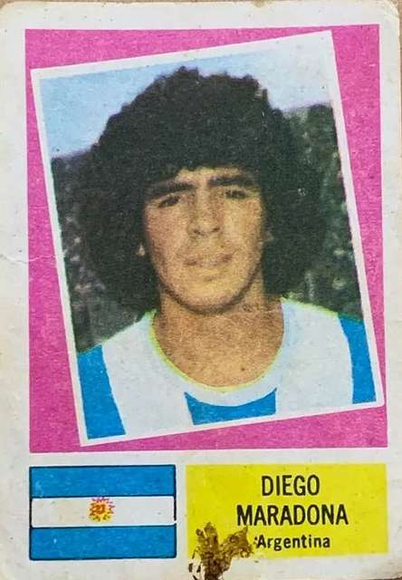 Un puente entre generaciones: Cómo el estilo retro une a jóvenes y mayores 6 maradona figurita crack 39c338 640